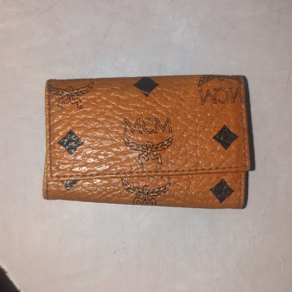 MCM key holder